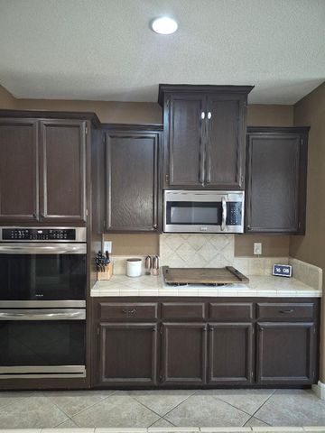 2275 Casa Dulce Way, Plumas Lake, CA 95961