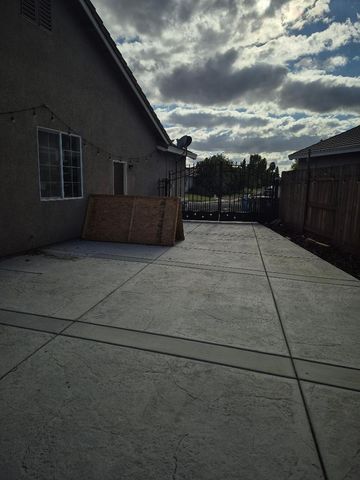 2275 Casa Dulce Way, Plumas Lake, CA 95961