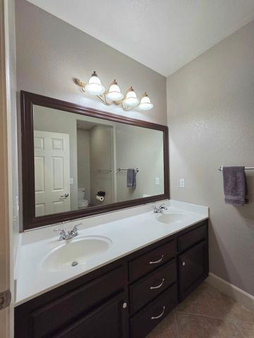 2275 Casa Dulce Way, Plumas Lake, CA 95961