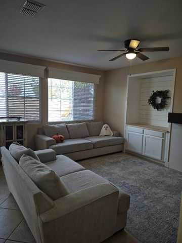 2275 Casa Dulce Way, Plumas Lake, CA 95961