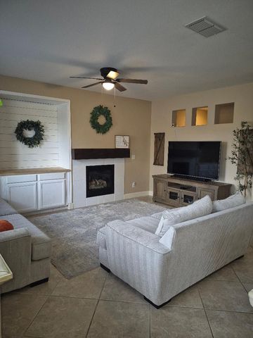 2275 Casa Dulce Way, Plumas Lake, CA 95961