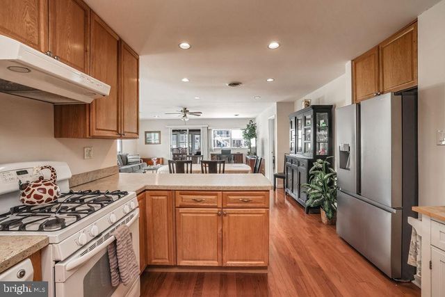 28 W HUDSON DR, Little Egg Harbor Twp, NJ 08087