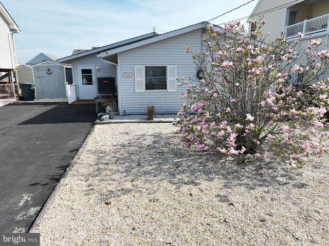 28 W HUDSON DR, Little Egg Harbor Twp, NJ 08087