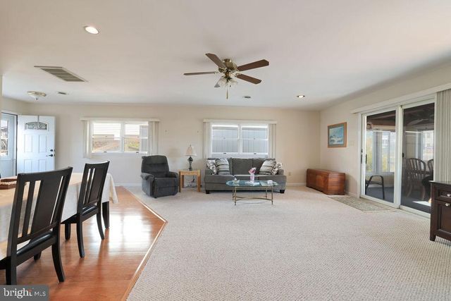 28 W HUDSON DR, Little Egg Harbor Twp, NJ 08087