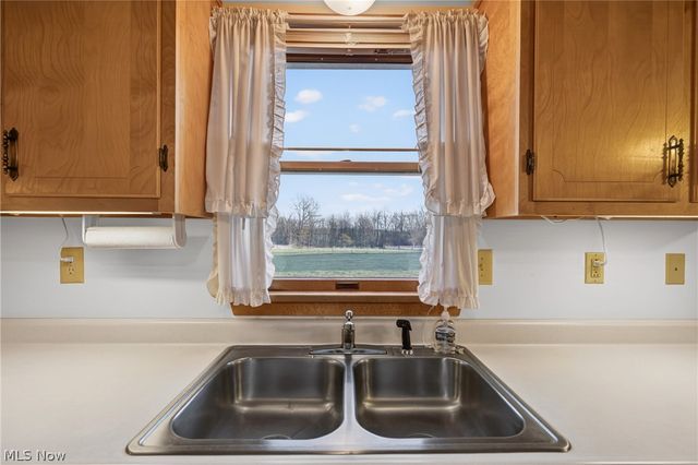 16801 Kinsman Road, Middlefield, OH 44062