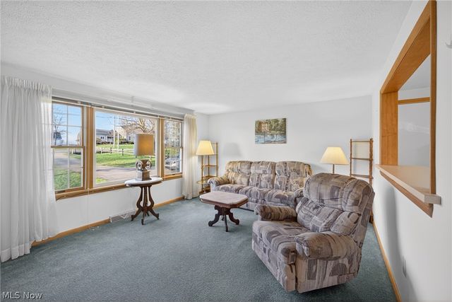 16801 Kinsman Road, Middlefield, OH 44062
