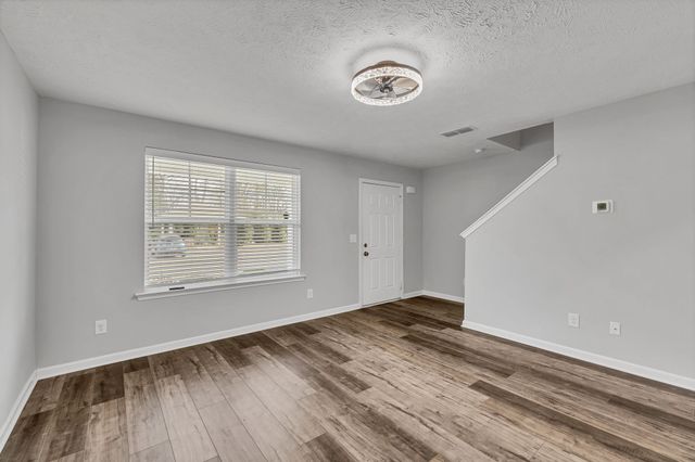 1037 Tradition Trl, Murfreesboro, TN 37130