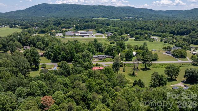 6264 US 221 Highway S, Marion, NC 28752