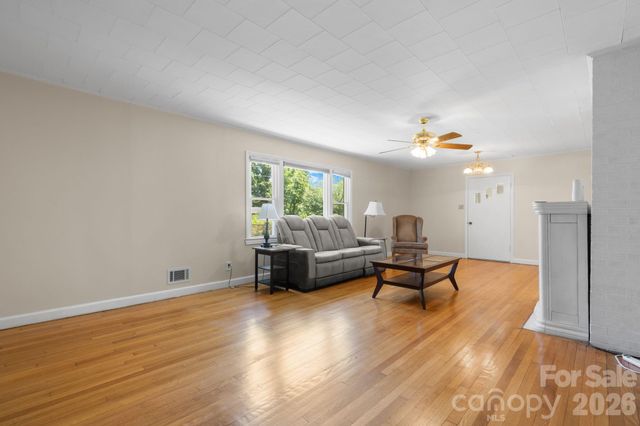 6264 US 221 Highway S, Marion, NC 28752