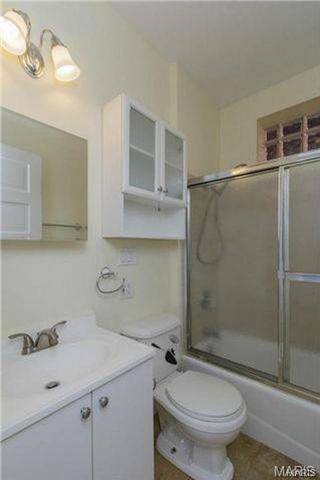3671 Russell Boulevard, St Louis, MO 63110