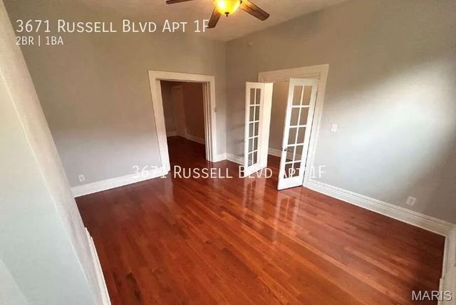 3671 Russell Boulevard, St Louis, MO 63110