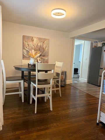70 Robinson St, Lynn, MA 01905