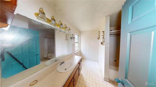 6189 Valdez Drive, Rex, GA 30273