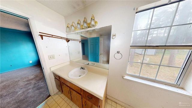 6189 Valdez Drive, Rex, GA 30273