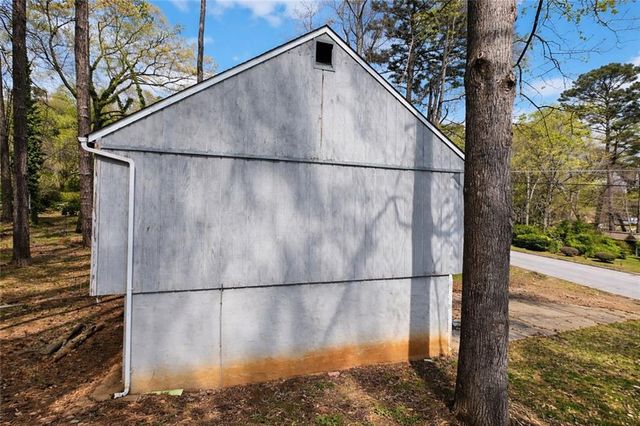 6189 Valdez Drive, Rex, GA 30273