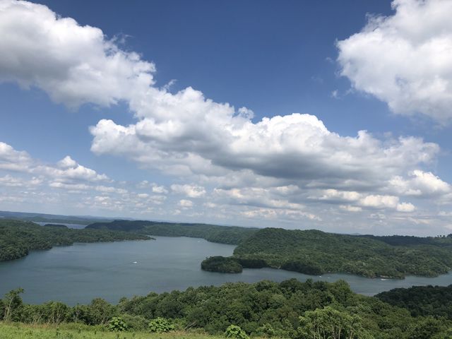 1366 Hidden Valley Rd, Livingston, TN 38570