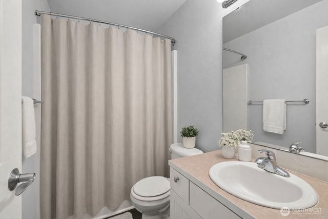 23517 32nd Avenue E, Spanaway, WA 98387