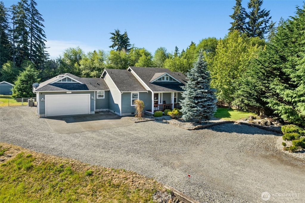 23517 32nd Avenue E, Spanaway, WA 98387