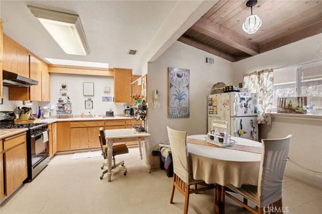 2031 W Swain Road, Stockton, CA 95207