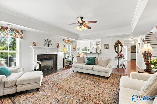 7000 Greystone Lane SE, Owens Cross Roads, AL 35763