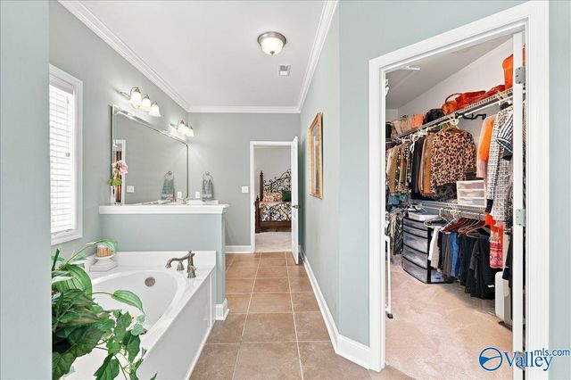 7000 Greystone Lane SE, Owens Cross Roads, AL 35763