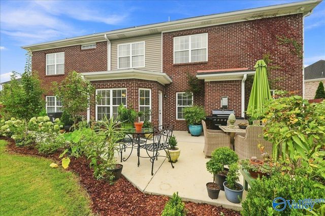 7000 Greystone Lane SE, Owens Cross Roads, AL 35763