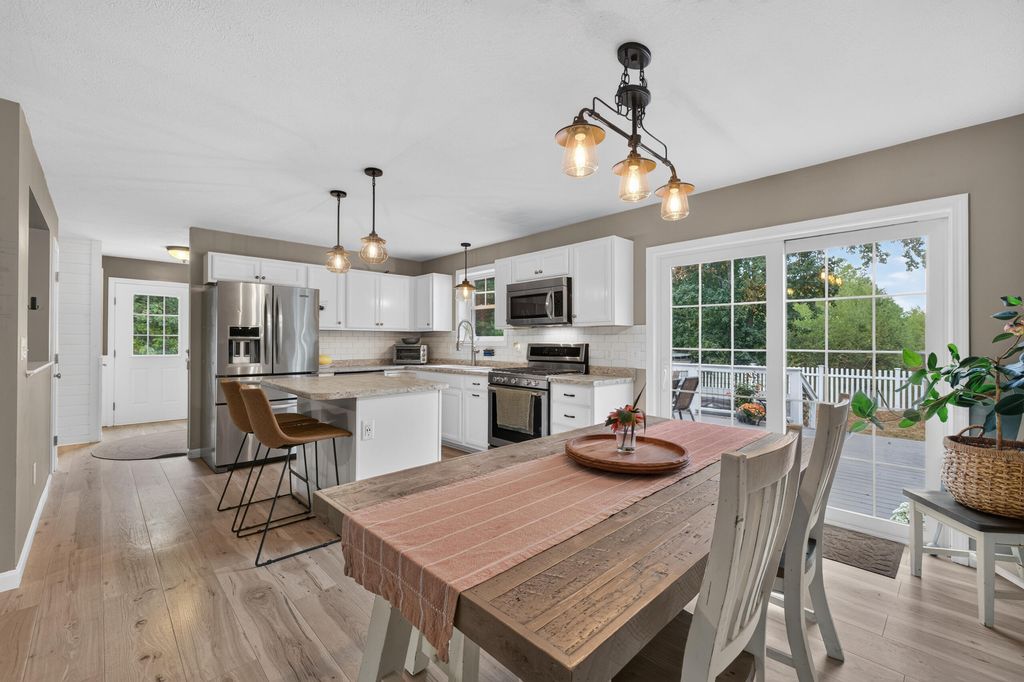 31 Middle Road, Kennebunk, ME 04043 — photo 3