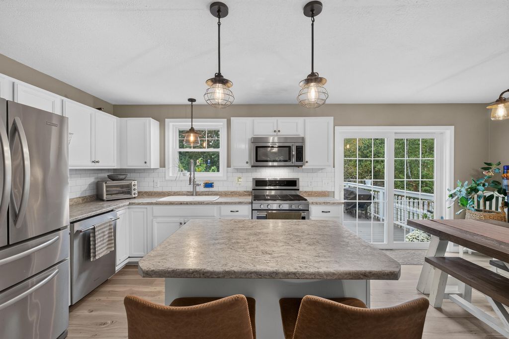 31 Middle Road, Kennebunk, ME 04043 — photo 5