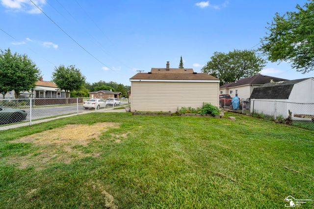 3106 River Drive, Lincoln Park, MI 48146
