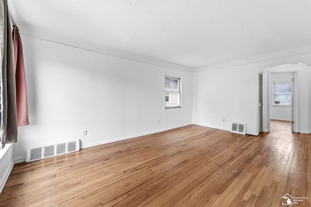 3106 River Drive, Lincoln Park, MI 48146