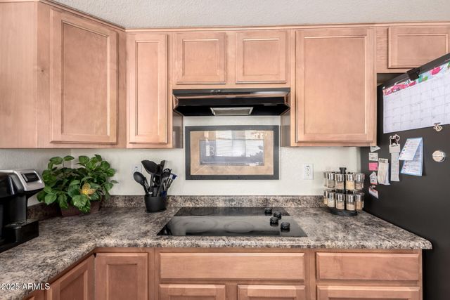 18077 W Sammy Way, Surprise, AZ 85374