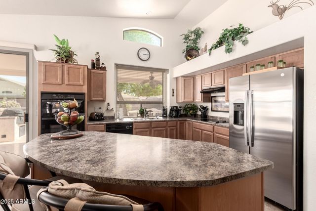 18077 W Sammy Way, Surprise, AZ 85374