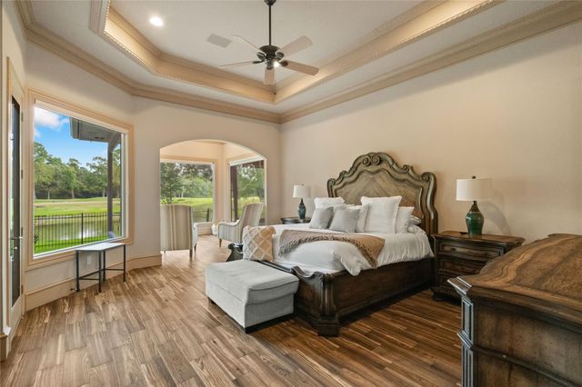 47 Summerwalk Place, The Woodlands, TX 77381