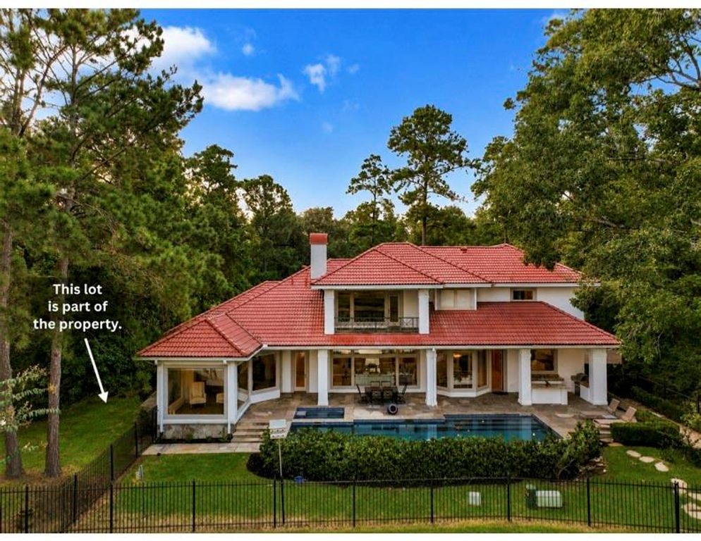 47 Summerwalk Place, The Woodlands, TX 77381
