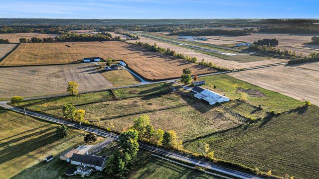 3658 W 200 N, Peru, IN 46970