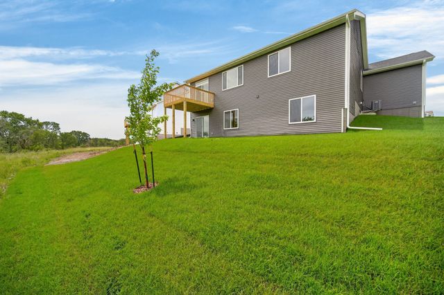 2830 Prairieside Place, Norwalk, IA 50211