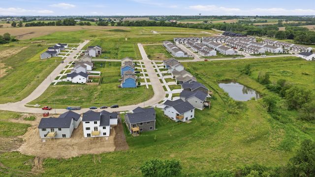 2830 Prairieside Place, Norwalk, IA 50211