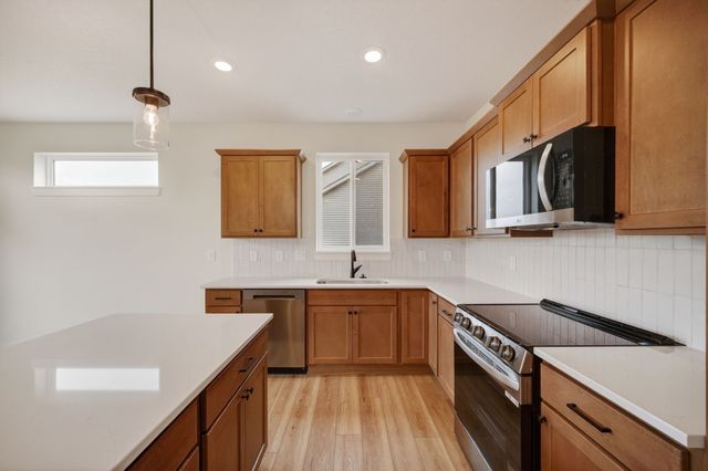 2830 Prairieside Place, Norwalk, IA 50211