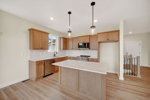 2830 Prairieside Place, Norwalk, IA 50211