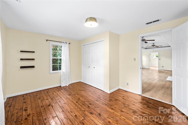 589 Sand Hill Road, Asheville, NC 28806