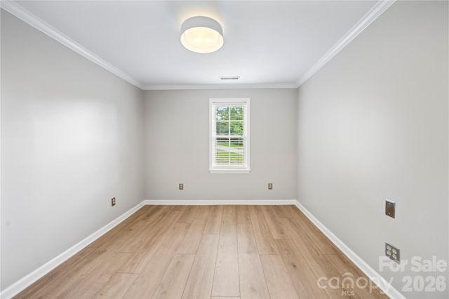 589 Sand Hill Road, Asheville, NC 28806