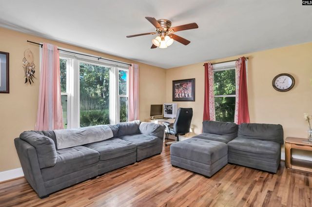 637 E Church Street, Leesville, SC 29070