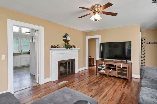 637 E Church Street, Leesville, SC 29070