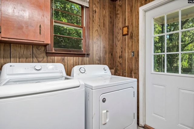 637 E Church Street, Leesville, SC 29070