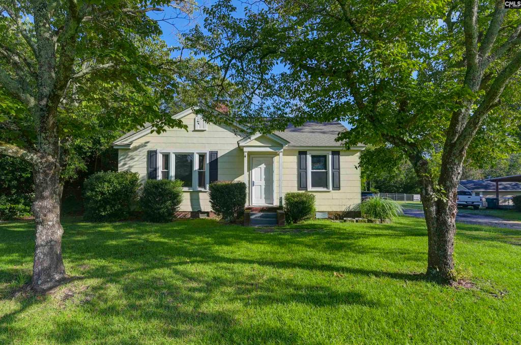 637 E Church Street, Leesville, SC 29070