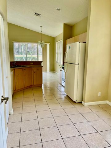 185 NW Willow Grove Avenue, Port St. Lucie, Port St Lucie, FL 34986