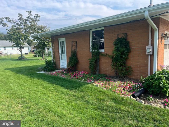 727 S MYRTLE ST, Vineland, NJ 08360