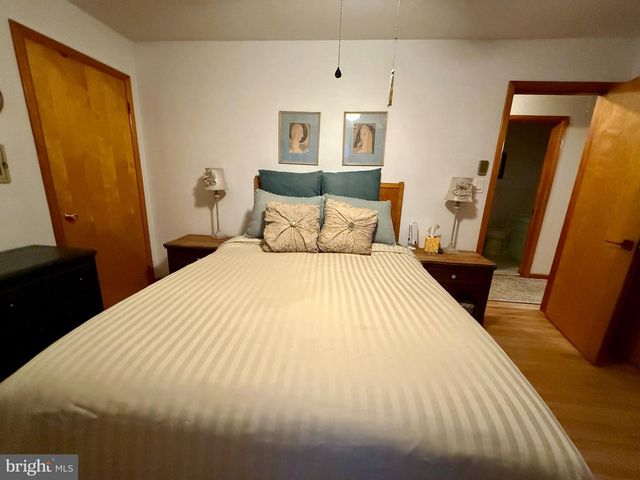 727 S MYRTLE ST, Vineland, NJ 08360