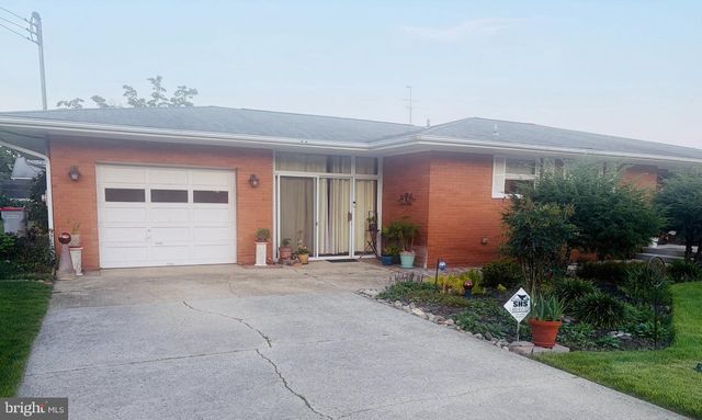 727 S MYRTLE ST, Vineland, NJ 08360