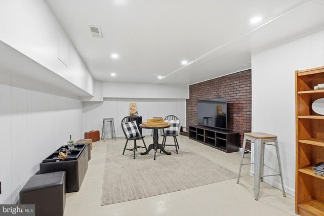 60 PEBBLE RIDGE RD, Warrington, PA 18976